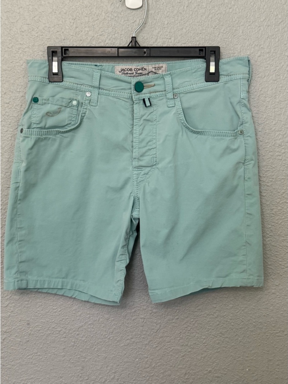 Jacob Cohen Handmade Italian Bermuda Shorts in Mint Color size 32
